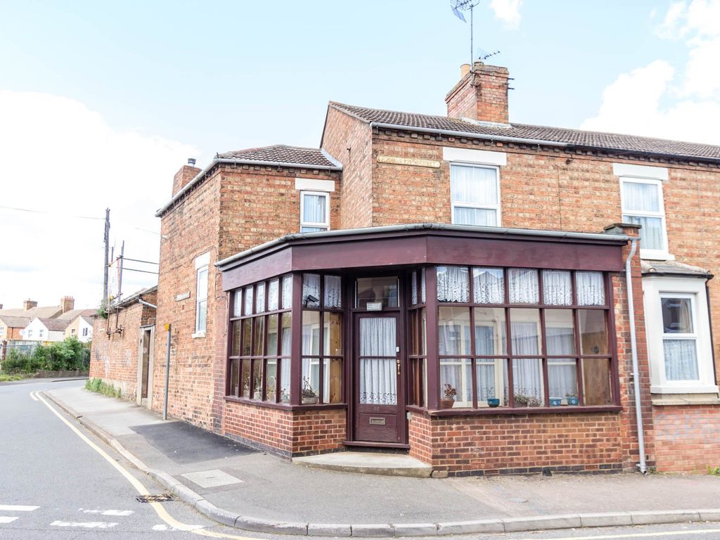 2 bed end terrace house for sale in Street, Wellingborough NN8