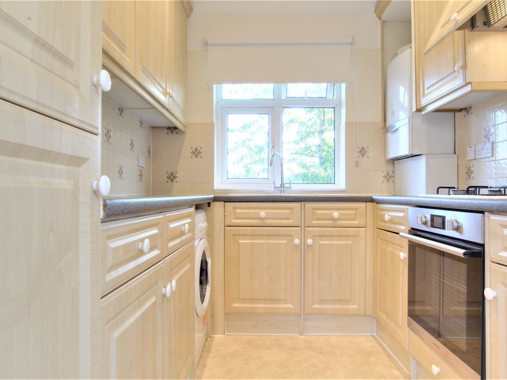 1 bed flat to rent in Hawthorne Court, (Pk383), Northwood Hills HA6, £