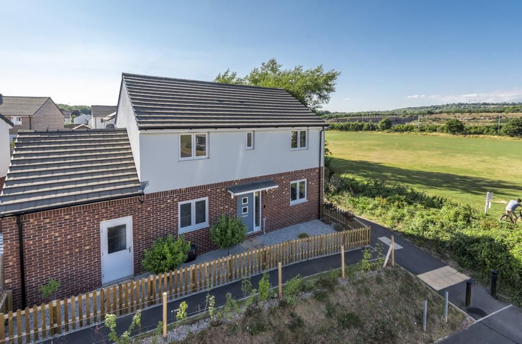 4 bed detached house for sale in Whimbrel Way, Plymouth, Devon PL9 Zoopla