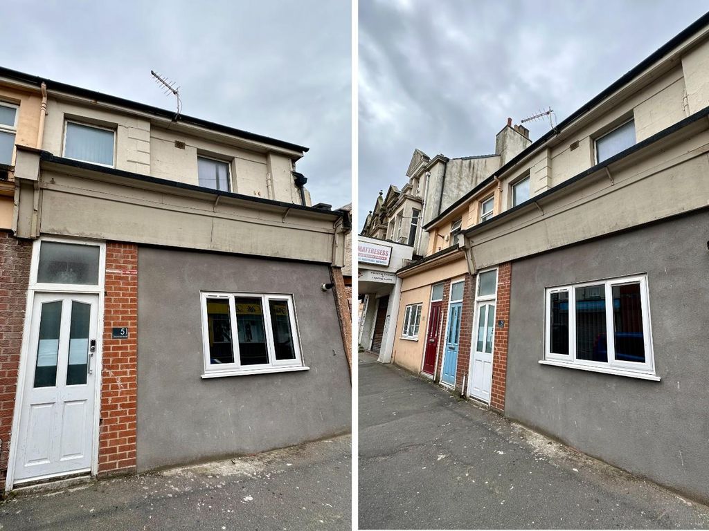 4 bed end terrace house for sale in Bond Street, Blackpool FY4, £