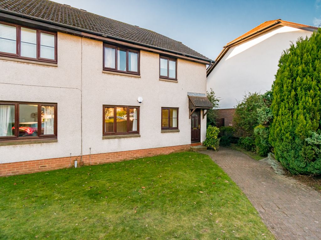 2 bed flat for sale in 56 Connaught Place, Edinburgh EH6, £260,000 Zoopla