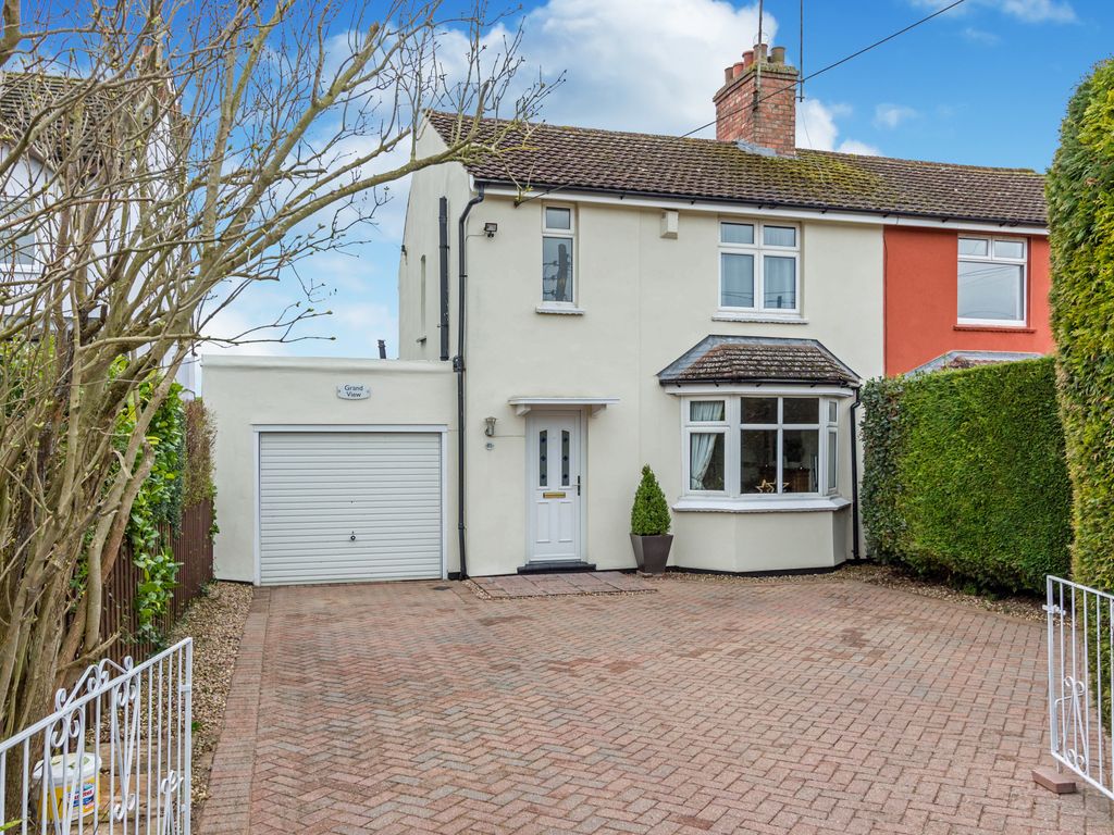3 bed semidetached house for sale in Gipsy Lane, Irchester