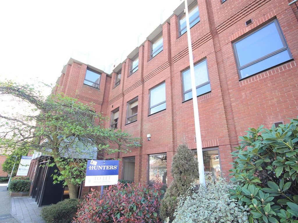 2 bed flat for sale in London Road, East Grinstead RH19 Zoopla