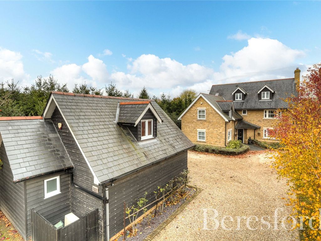 5 bed detached house for sale in Main Road, Boreham CM3, £1,100,000