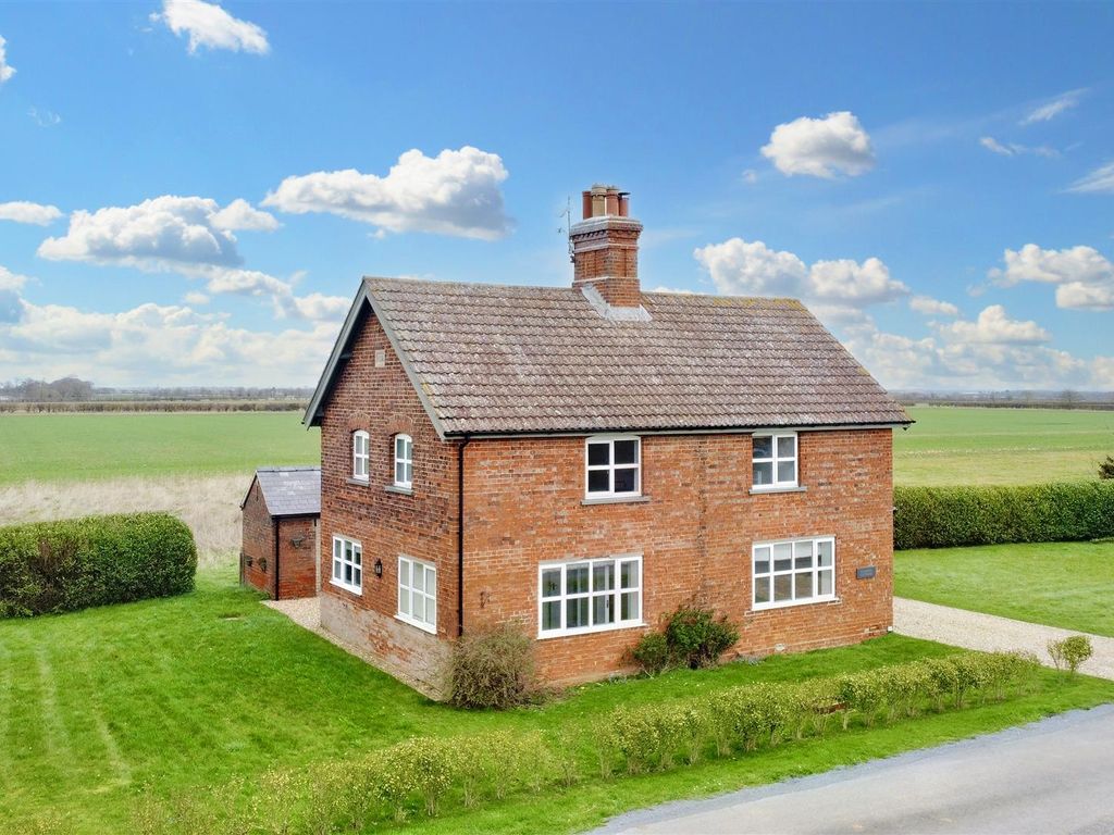 4 bed detached house to rent in The Heath, Wellingore, Lincoln LN5 Zoopla