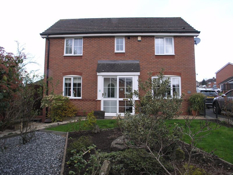 3 bed detached house for sale in Wakeman Drive, Tividale, Oldbury. B69