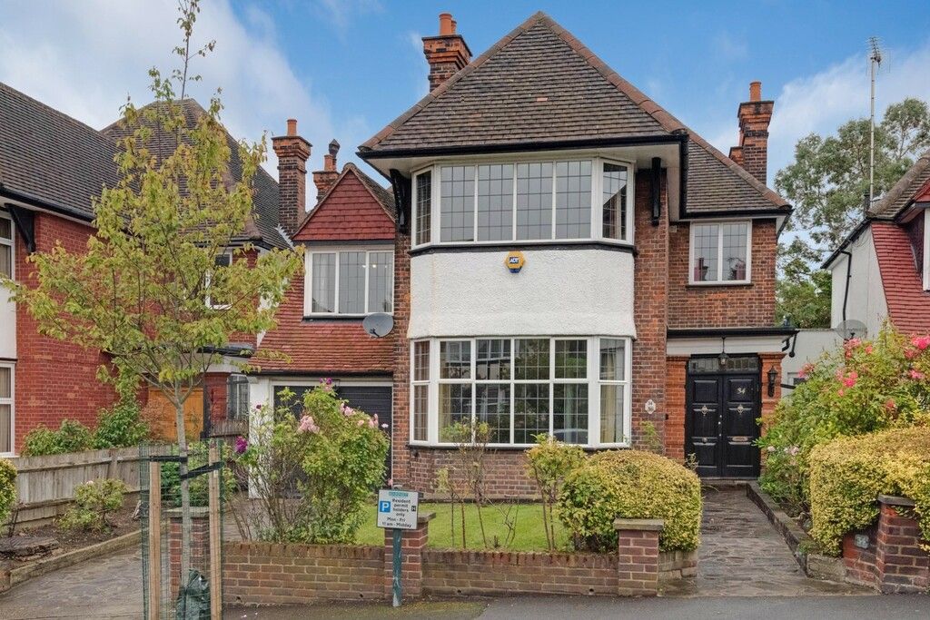 6 bed detached house for sale in Armitage Road, London NW11, £1,950,000