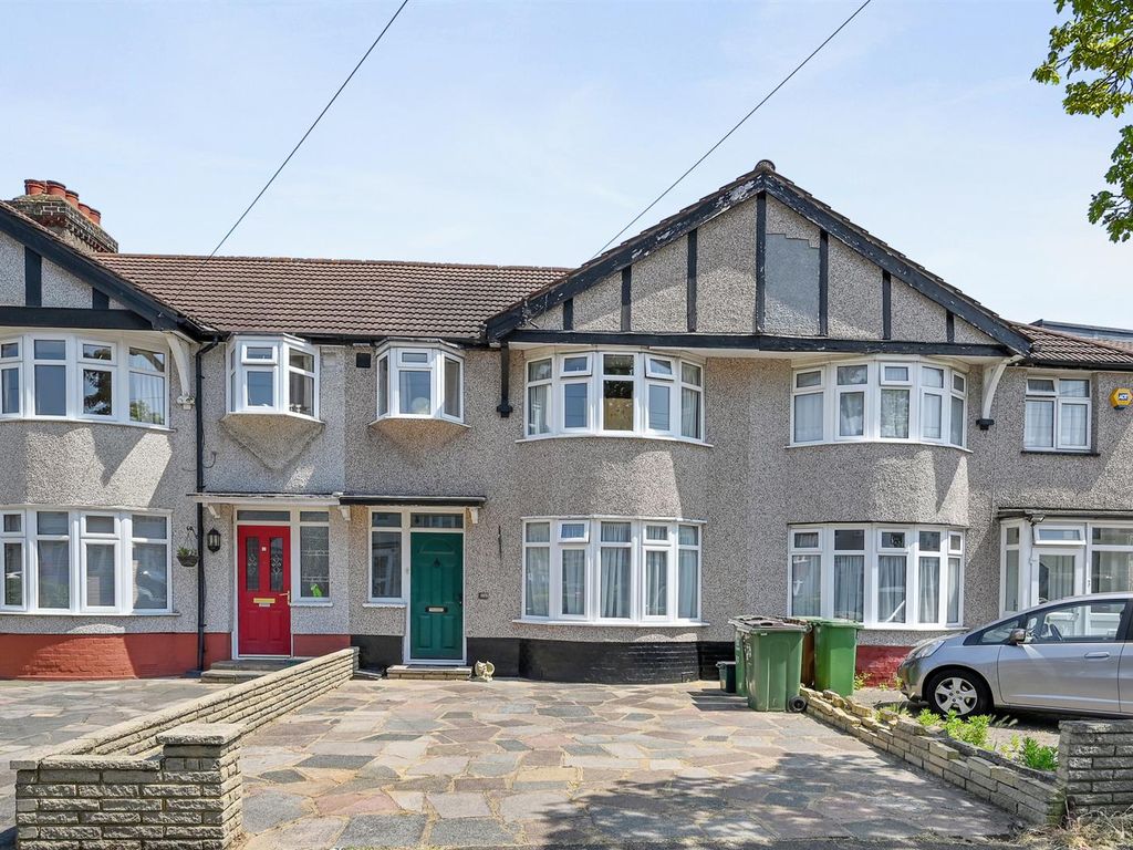 3 bed property for sale in Marlow Drive, North Cheam, Sutton SM3 Zoopla