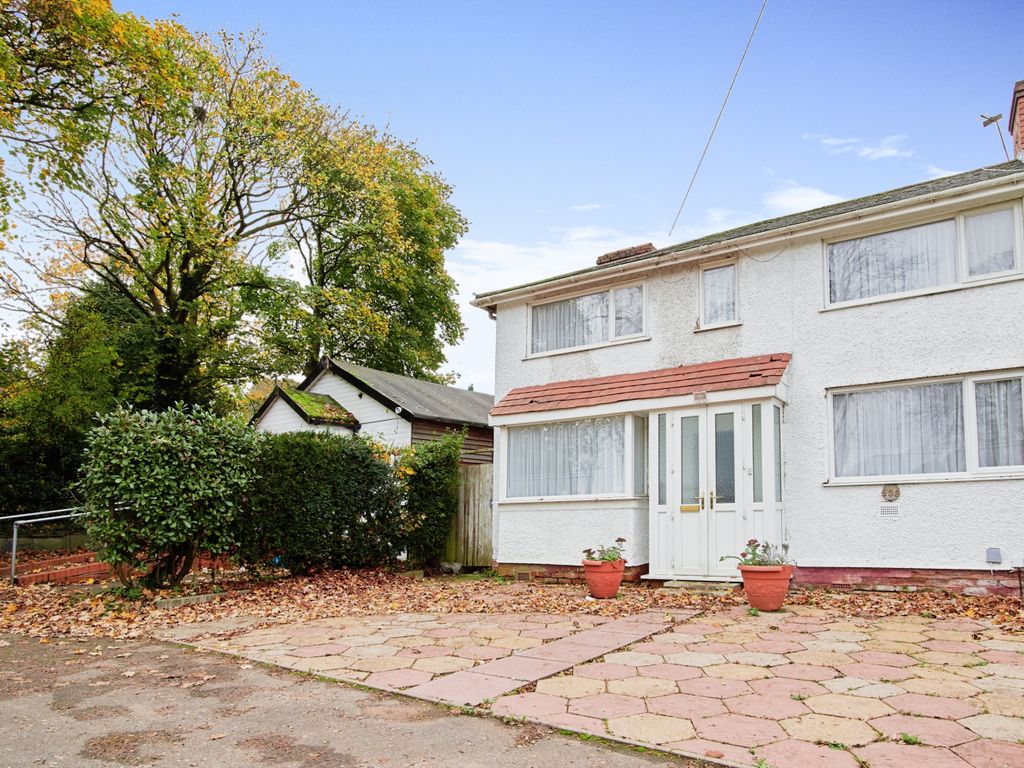 3 bed end terrace house for sale in Yardley Wood Road, Birmingham B13