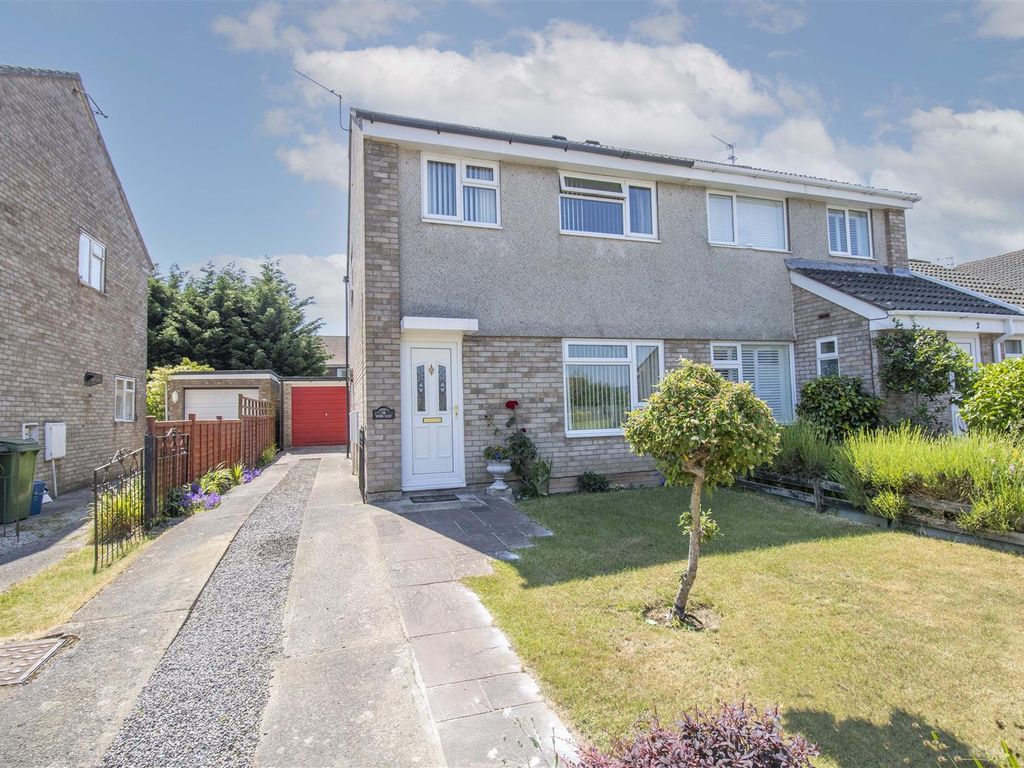 3 bed semidetached house for sale in Hughs Close, Danescourt, Cardiff