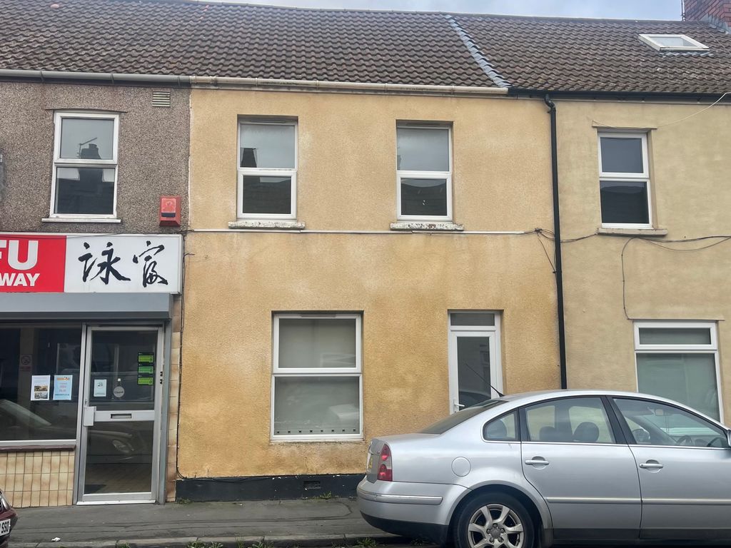 2 bed terraced house to rent in Meadow Street, Avonmouth, Bristol BS11