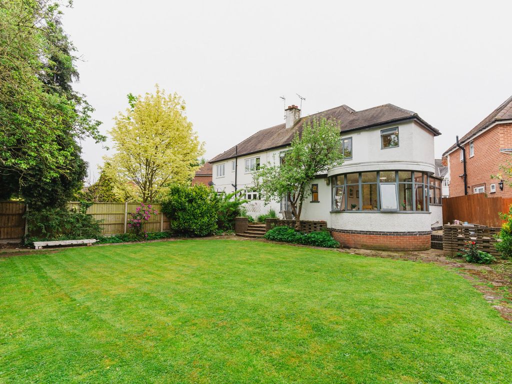 4 bed semidetached house for sale in Ainsdale Road, Leicester LE3, £