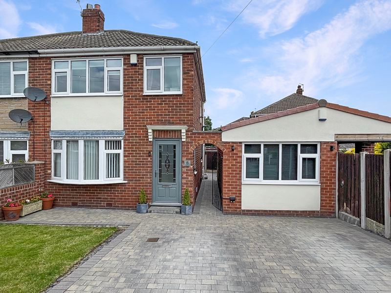 3 bed semidetached house for sale in Meadow Road, Castleford WF10 Zoopla