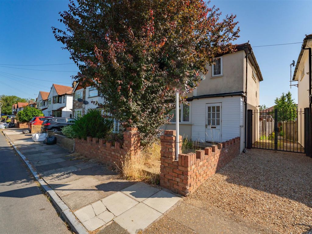 4 bed end terrace house for sale in Dell Road, West Drayton UB7 Zoopla