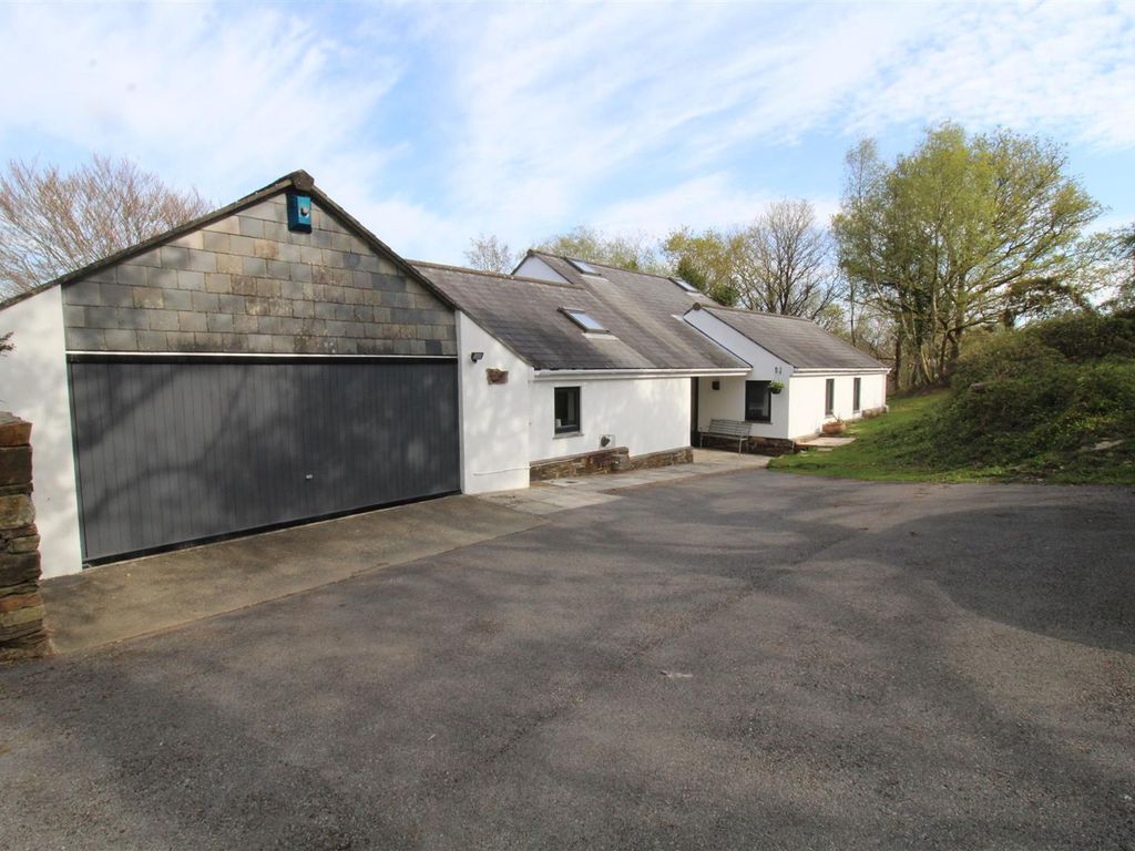 3 bed detached bungalow for sale in Clearbrook, Yelverton PL20 Zoopla
