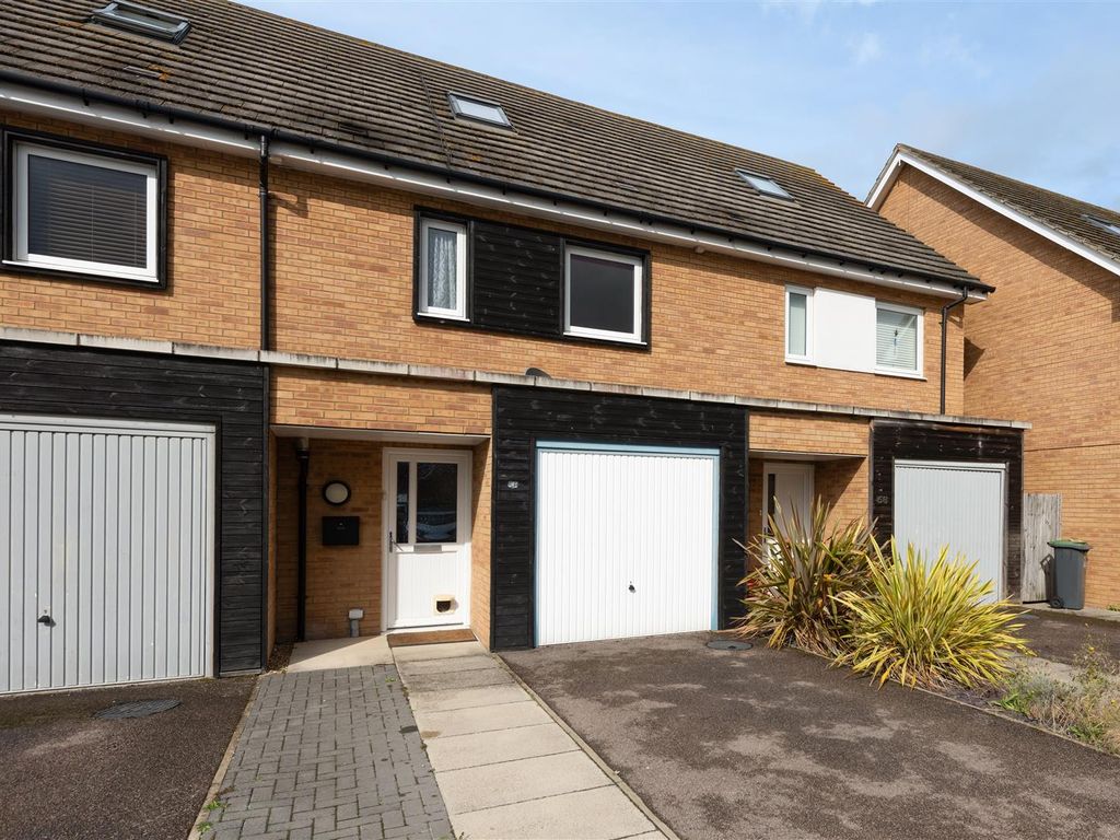 3 bed property to rent in Olympia Way, Whitstable CT5, £1,400 pcm Zoopla