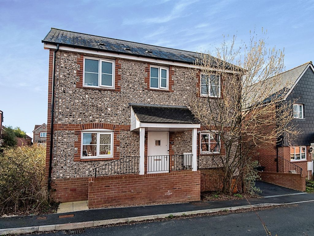 3 bed detached house for sale in Higher Meadow, Cranbrook, Exeter EX5