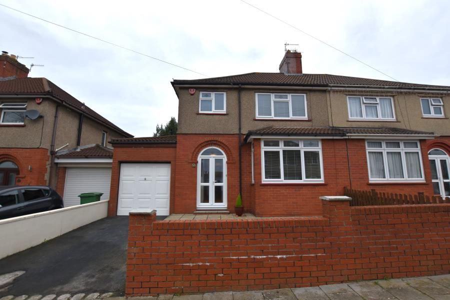 3 bed property to rent in Donald Road, Bristol BS13, £