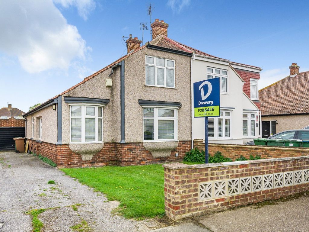 3 bed semidetached house for sale in Grace Avenue, Bexleyheath DA7