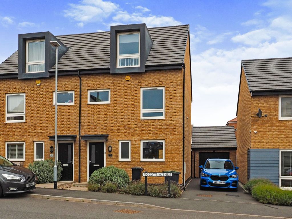 3 bed semidetached house for sale in Piggott Avenue, Gedling NG4 Zoopla