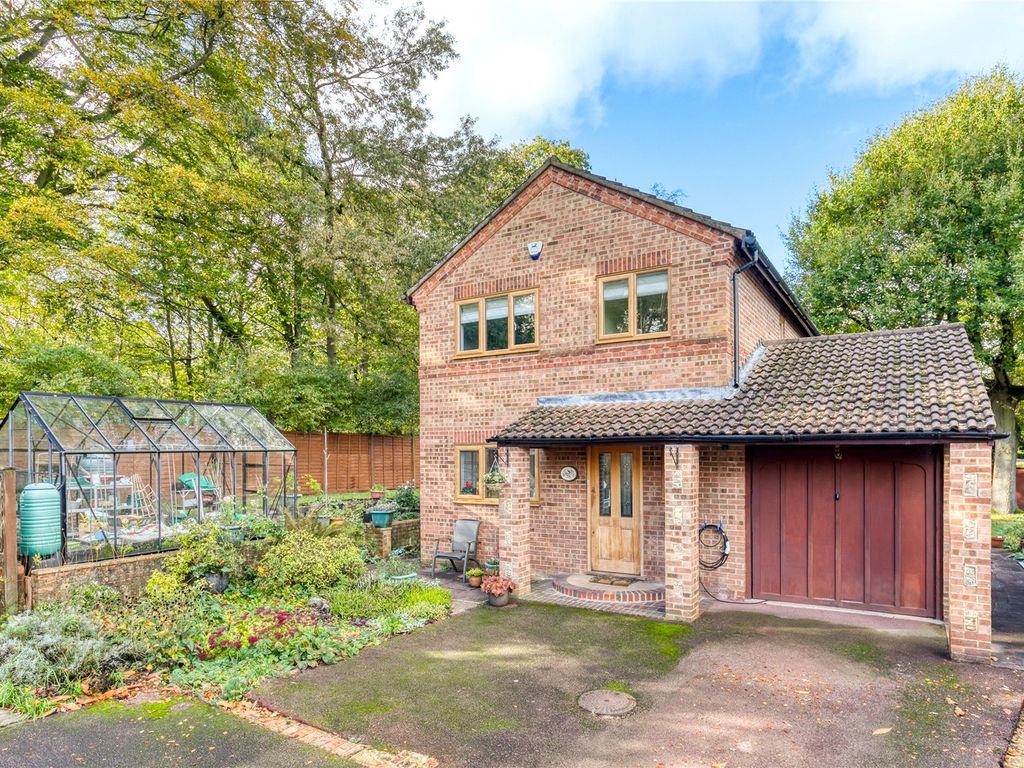 4 bed detached house for sale in Chesterblade Lane, Forest Park