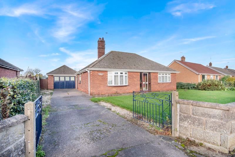 3 bed detached bungalow for sale in High Street, South Leverton