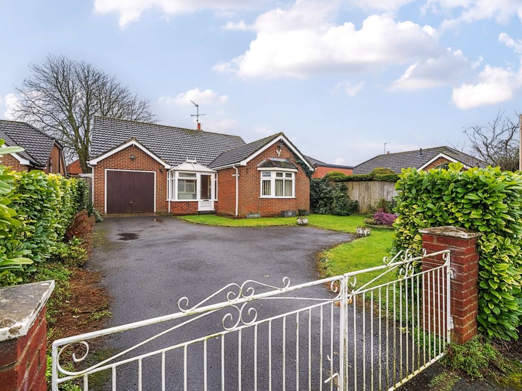 3 bed detached bungalow for sale in Foxes Low Road, Holbeach, Spalding