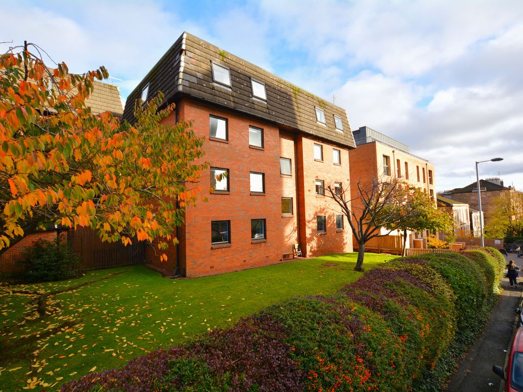 0/1, 12 Laurel Place, Thornwood, Glasgow G11  