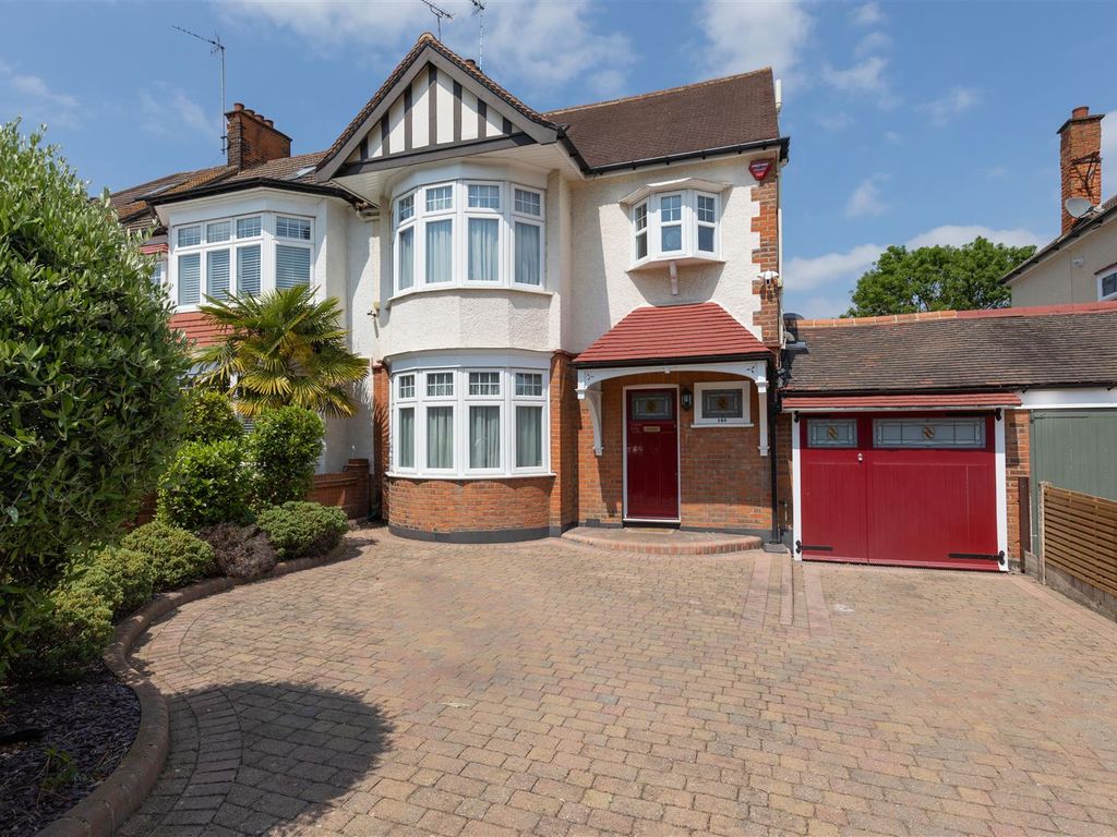 4 bed detached house for sale in Overton Drive, London E11, £1,450,000