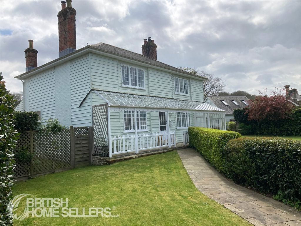 5 bed detached house for sale in Castle Road, Newport, Isle Of Wight