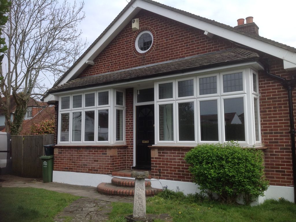 4 bed bungalow to rent in Staines Road, Laleham TW18 Zoopla