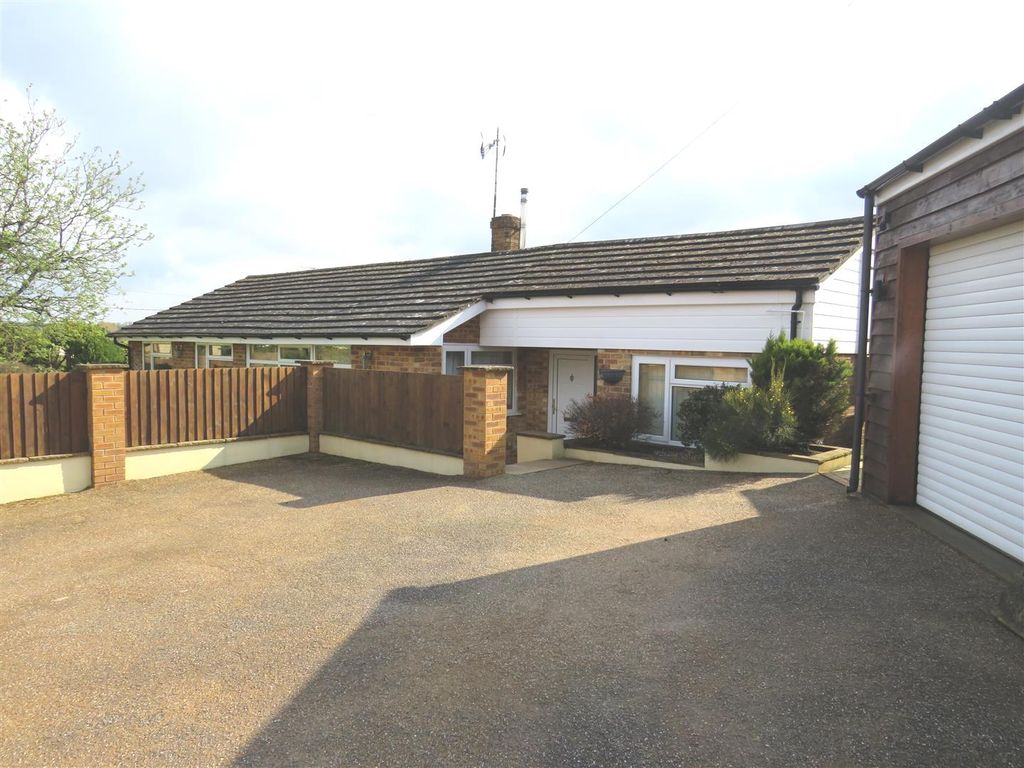 4 bed detached bungalow for sale in West Side, Allington, Salisbury SP4