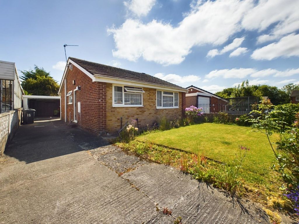 2 bed detached bungalow for sale in Oakdale Drive, Bradford BD10 Zoopla