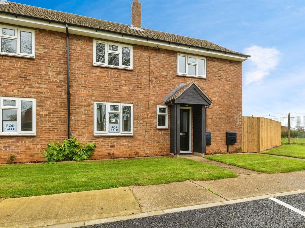 3 bed end terrace house for sale in Northumberland Avenue, Scampton
