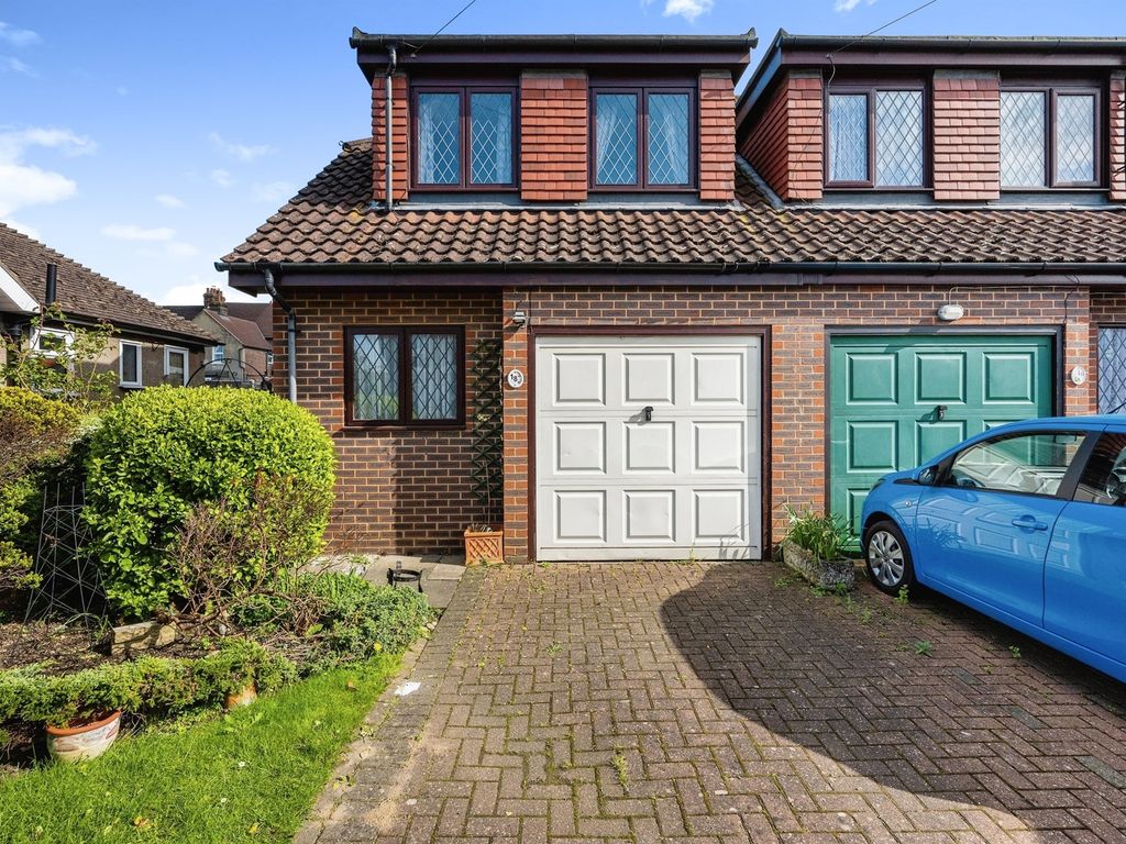 3 bed semidetached house for sale in Lovers Walk, Dunstable LU5 Zoopla