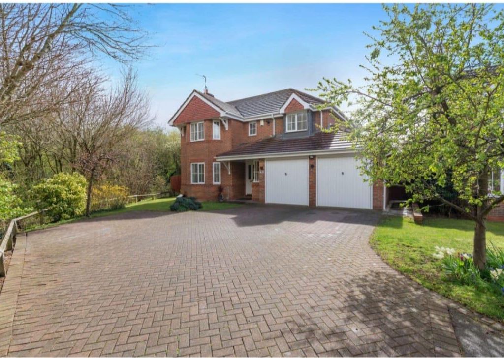 4 bed detached house for sale in Speedwell Drive, Broughton Astley
