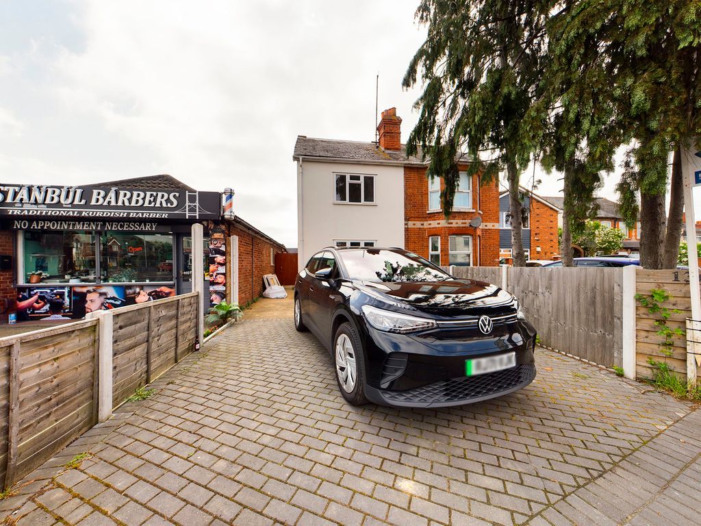 4 bed semidetached house for sale in Whitley Wood Lane, Reading RG2