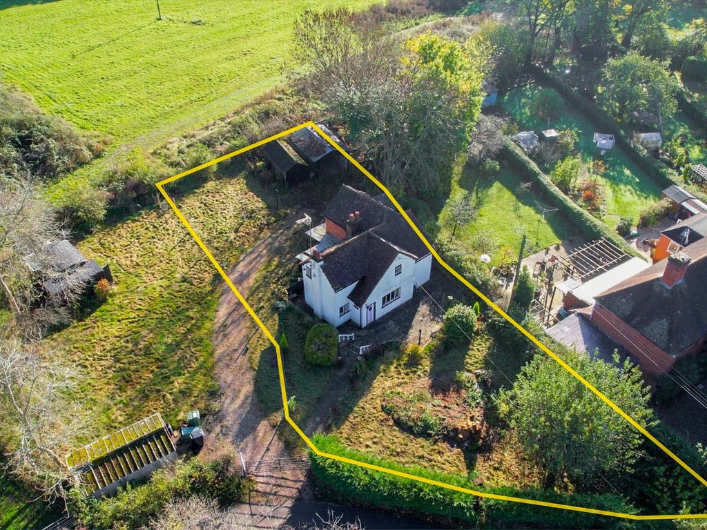 4 bed detached house for sale in Glebe Cottage, The Glebe, Beoley B98