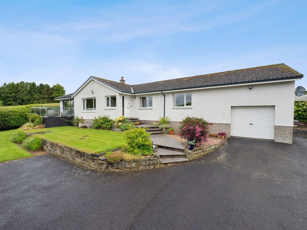 4 bed detached bungalow for sale in Highfield Road, Scone, Perth PH2, £425,000 Zoopla