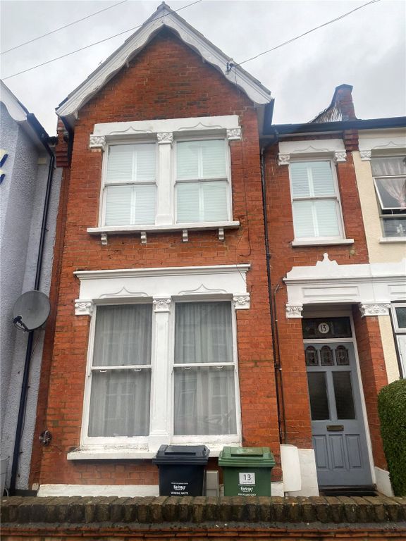 1 bed flat for sale in Sirdar Road, London N22, £270,000 Zoopla