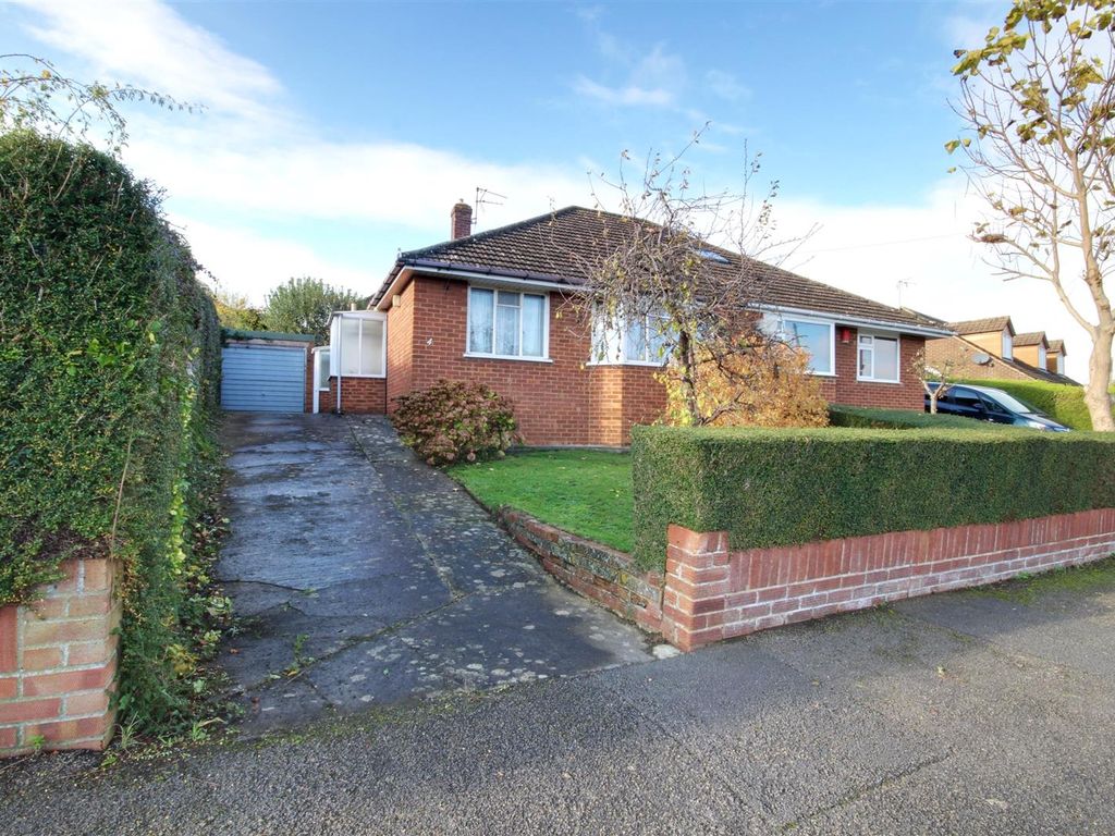 2 bed semidetached bungalow for sale in Millway, Tilsdown, Dursley