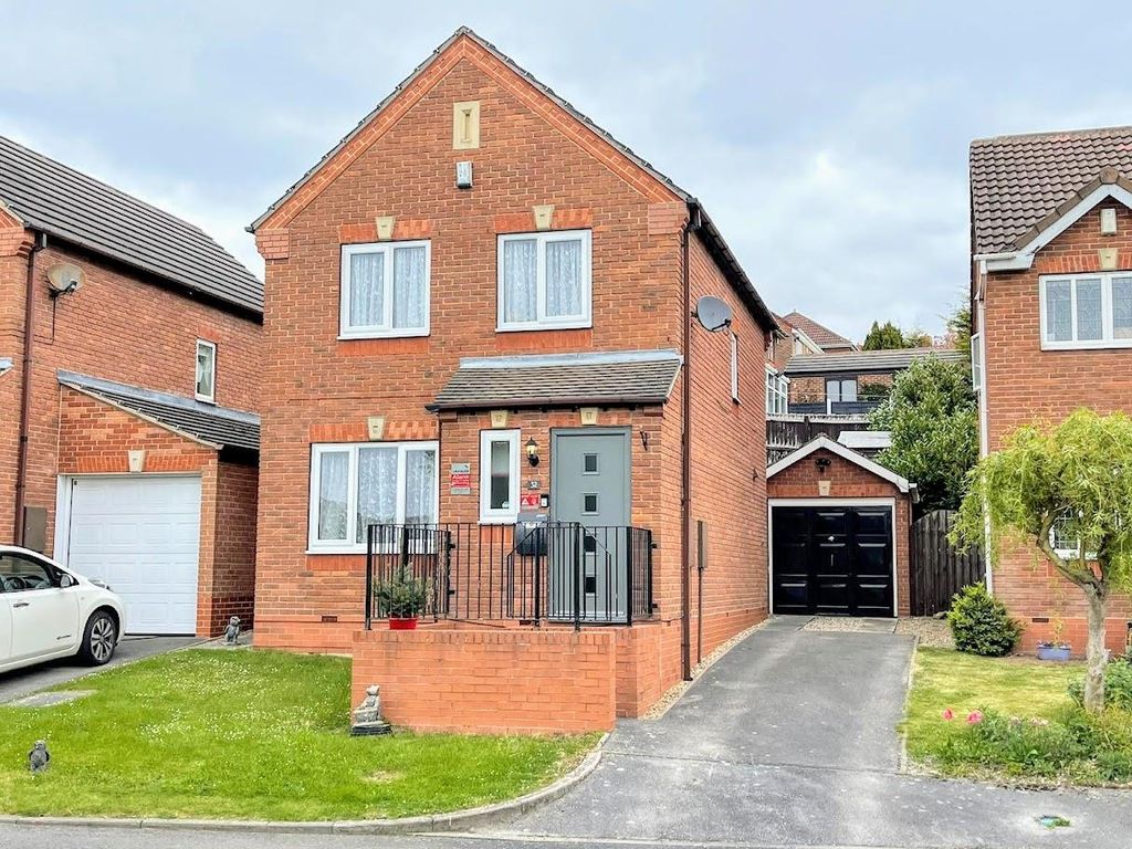 3 bed detached house for sale in Round Hill, Darton, Barnsley S75 Zoopla