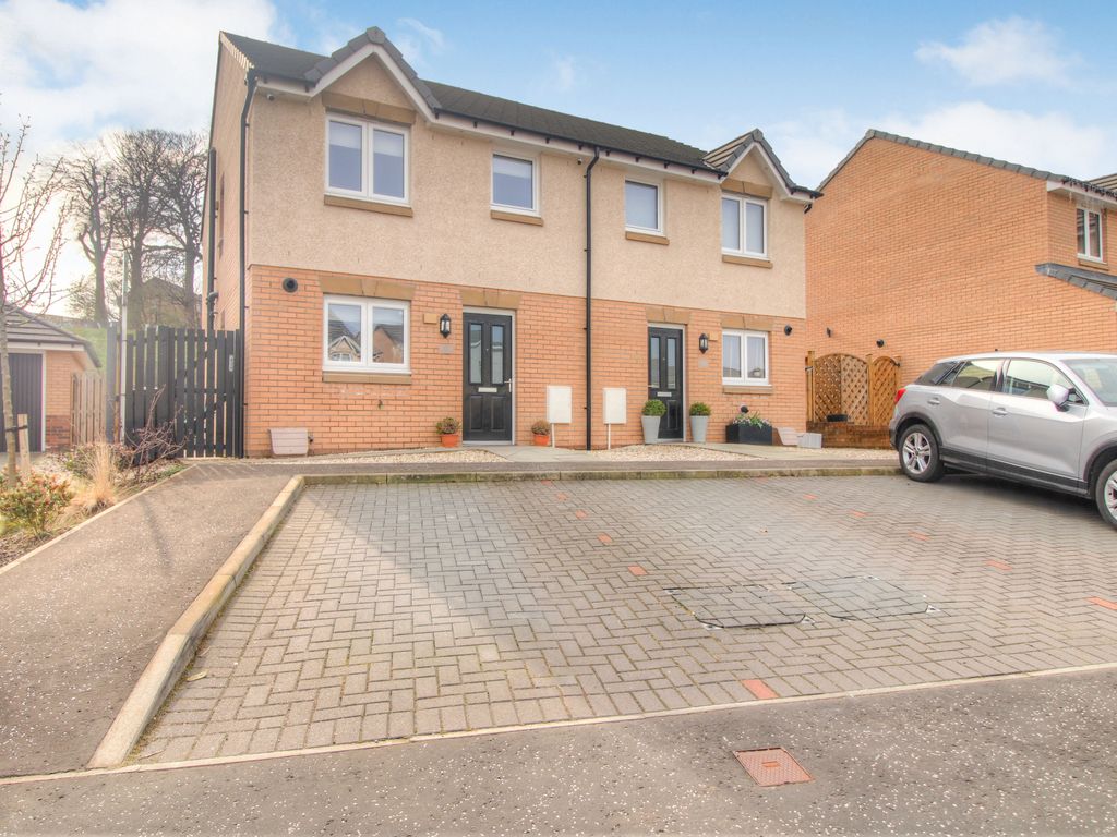 3 bed semidetached house for sale in Thistledown Drive, Cambuslang