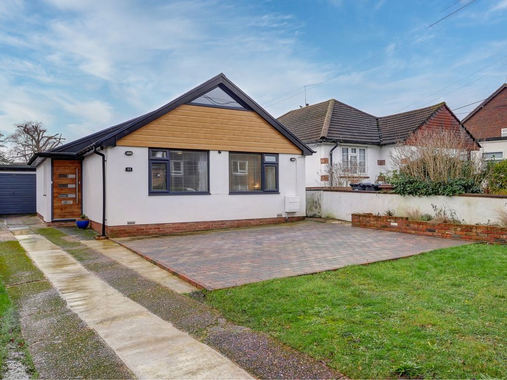 3 bed detached bungalow for sale in Mill Road, Hailsham BN27, £460,000