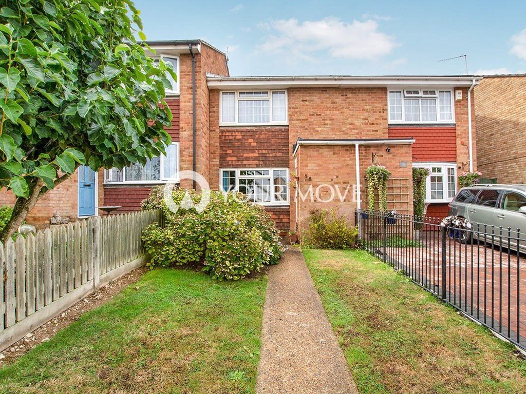 2 bed terraced house for sale in Clandon Road, Chatham, Kent ME5 Zoopla