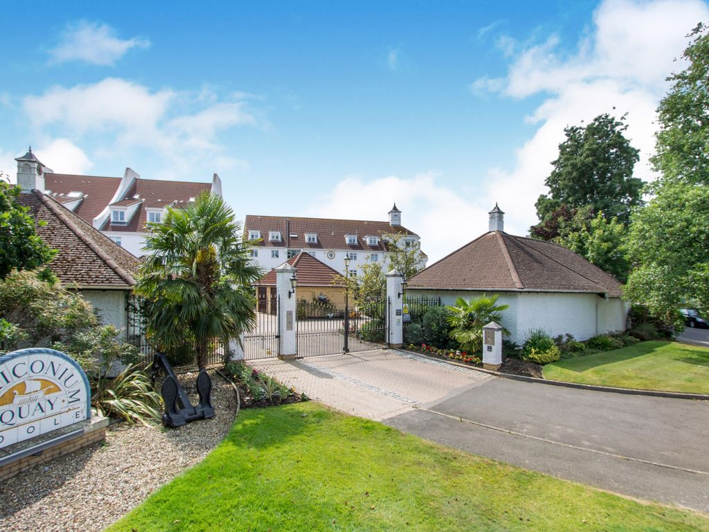 3 bed flat to rent in Hamworthy, Poole BH15, £1,700 pcm Zoopla