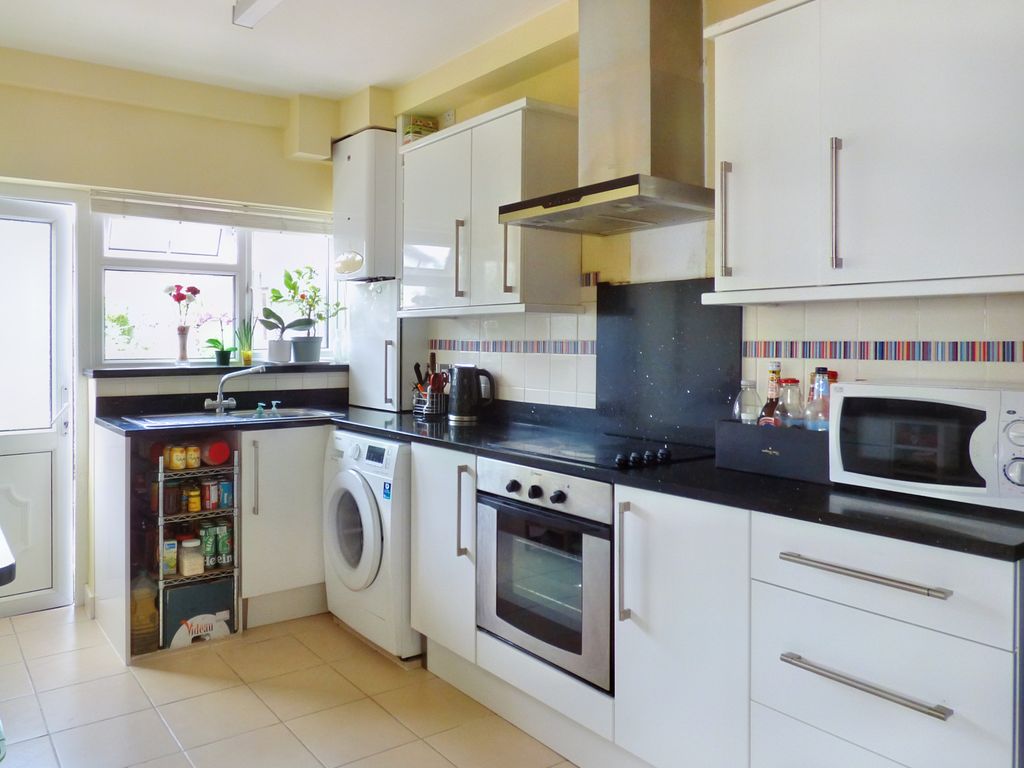 Eastmead Avenue Greenford UB6  