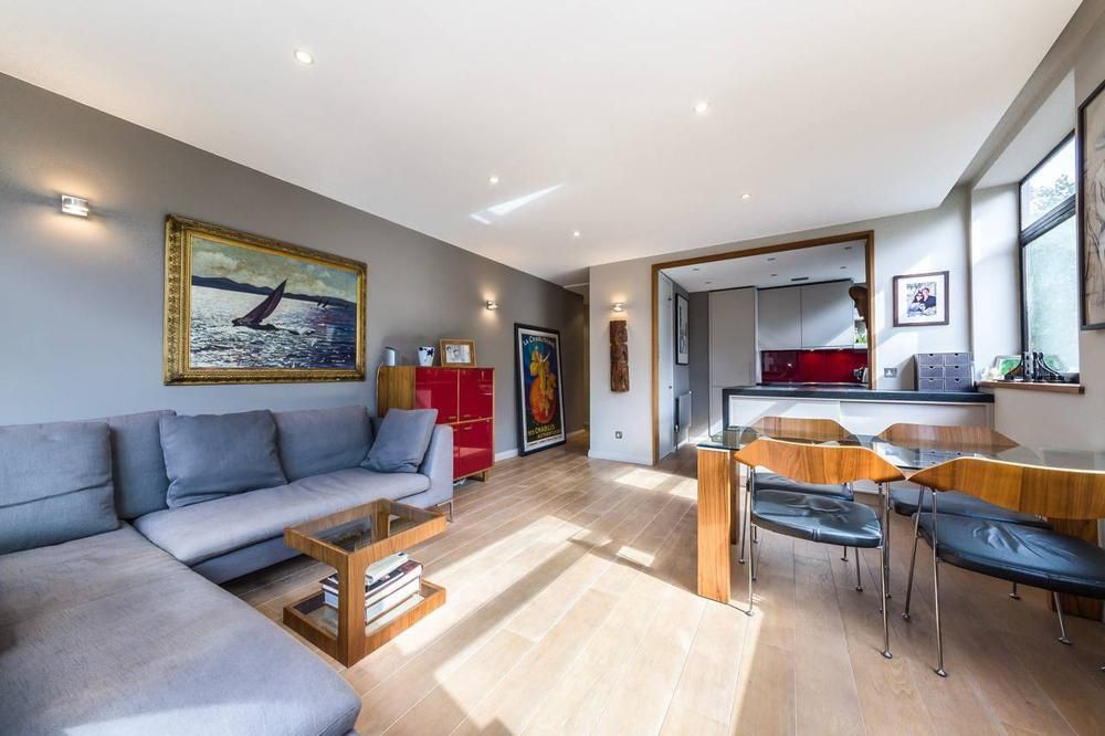 Caxton Street, Westminster, London SW1H  