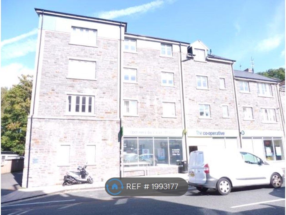 2 bed flat to rent in Hawthorn House, St. Bristol BS5, £1,200