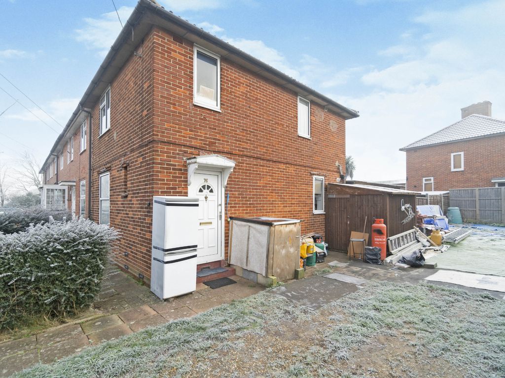 3 bed terraced house for sale in Tweeddale Road, Carshalton SM5 Zoopla